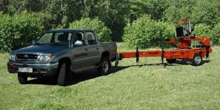 Towing the Wood-mizer mobile saw mill